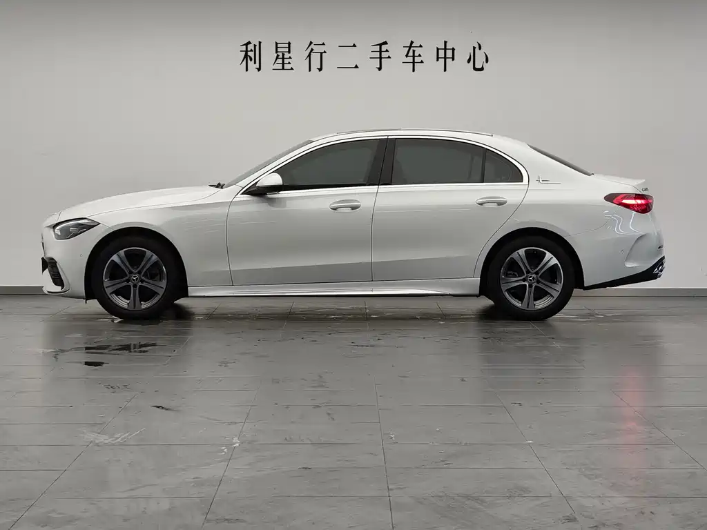 Mercedes-Benz C-Class 2022 — фото 8