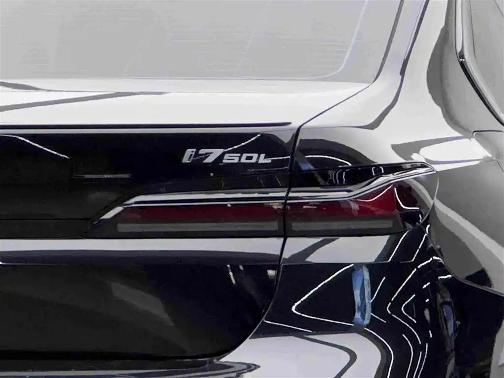 BMW i7 2023 — фото 6