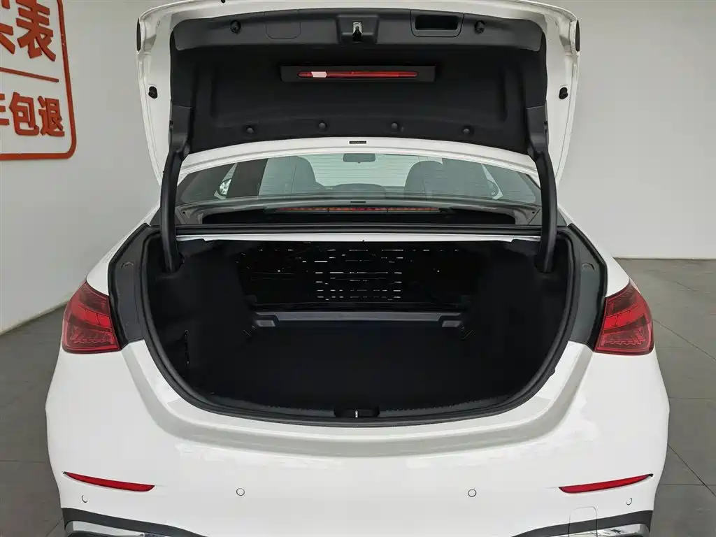 Mercedes-Benz C-Class 2022 — фото 16