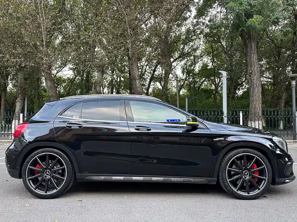 Mercedes-Benz GLA AMG 2015