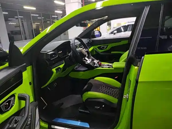 Lamborghini Urus 2023