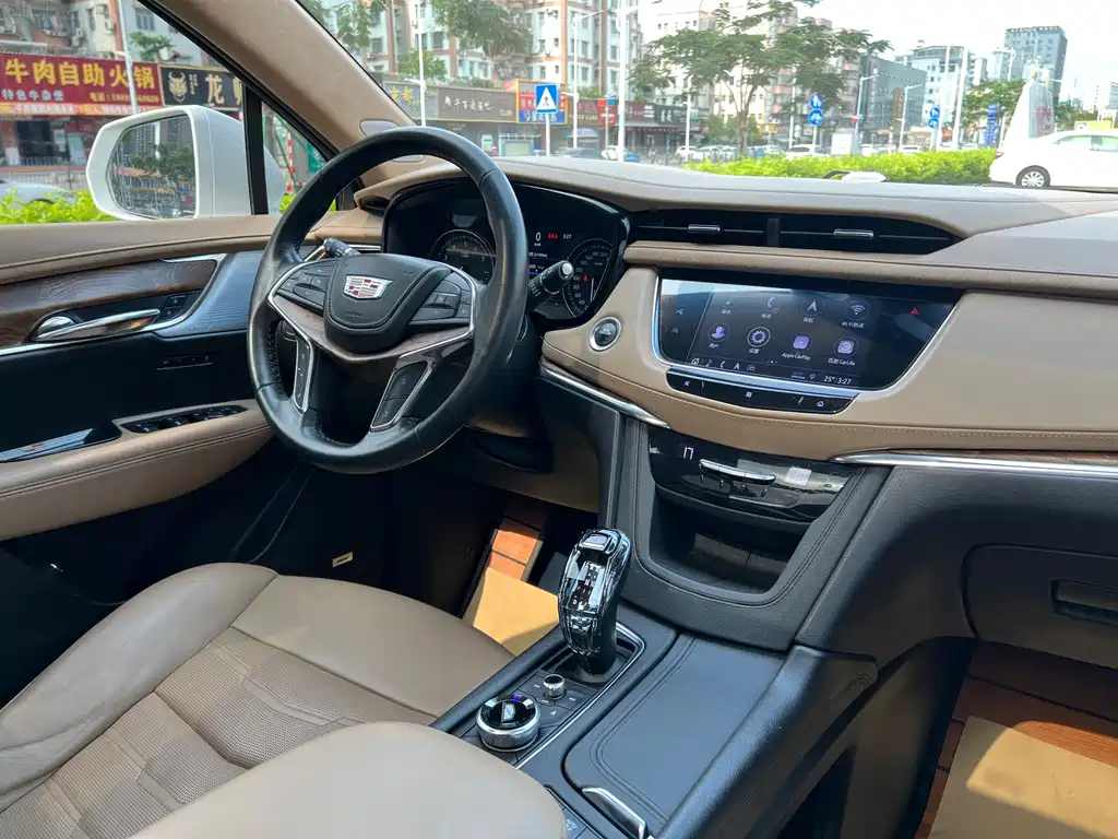 Cadillac XT5 2020 — фото 17