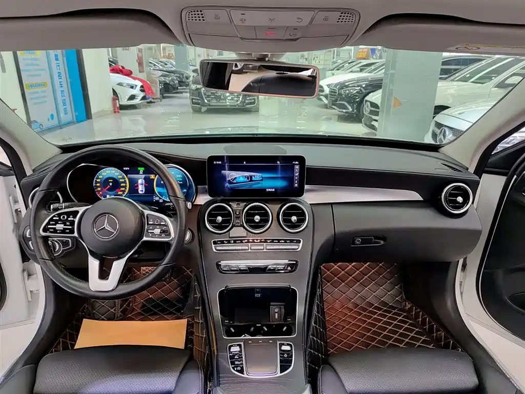 Mercedes-Benz C-Class 2019 — фото 10