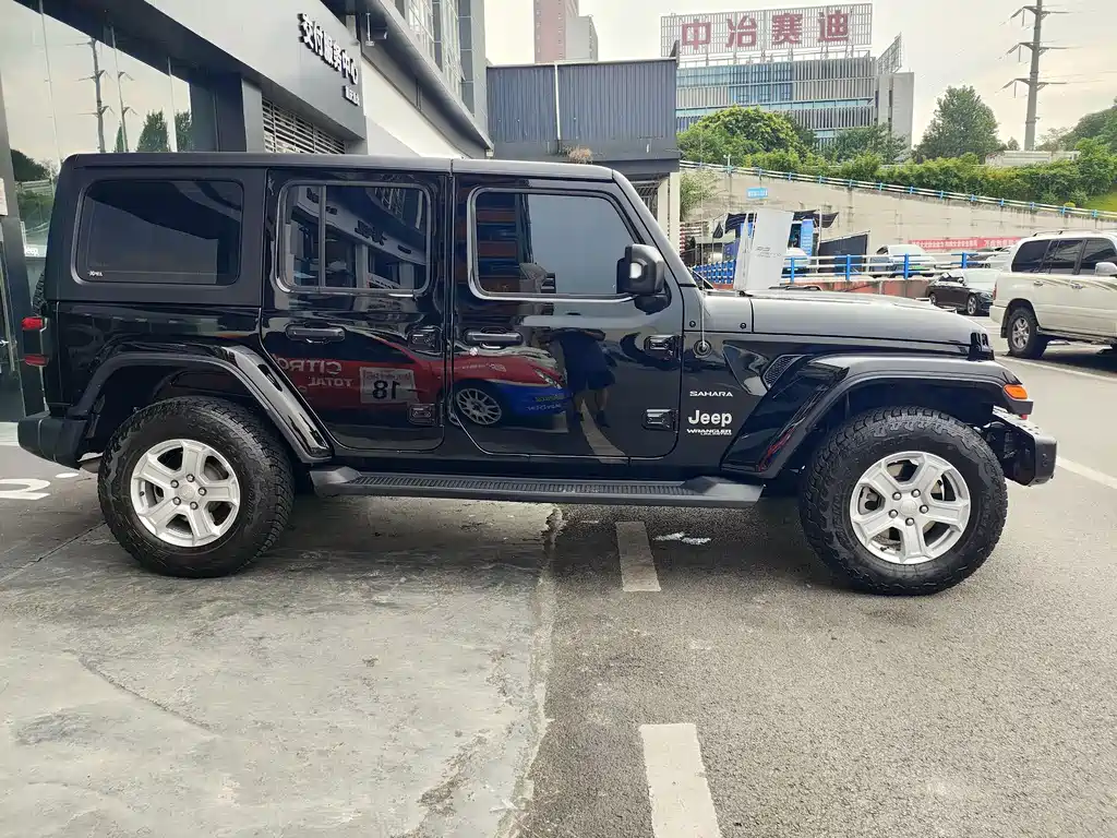 Jeep Wrangler 2021 — фото 14