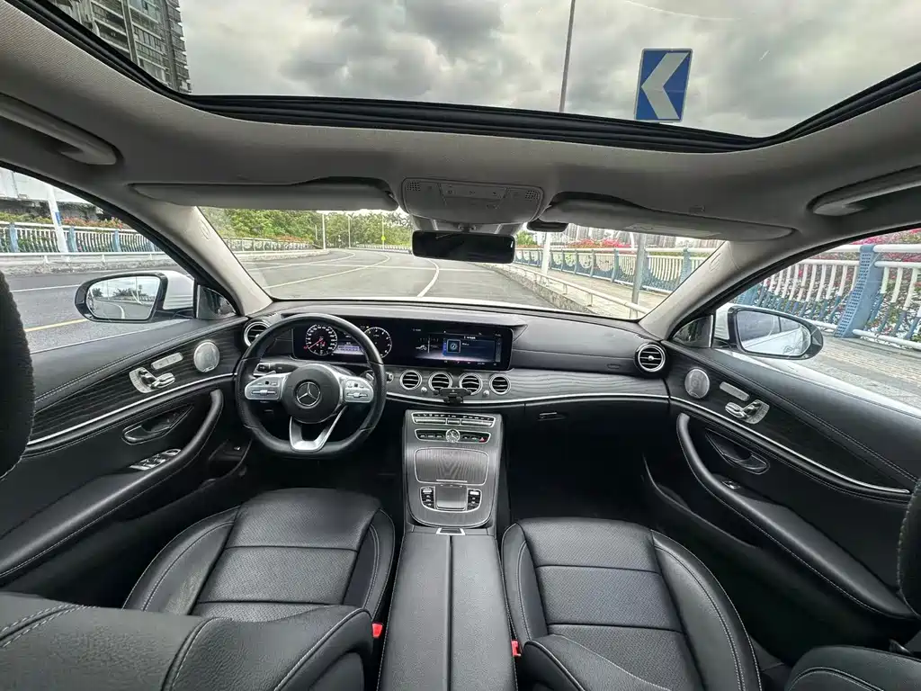 Mercedes-Benz E-Class 2020 — фото 16
