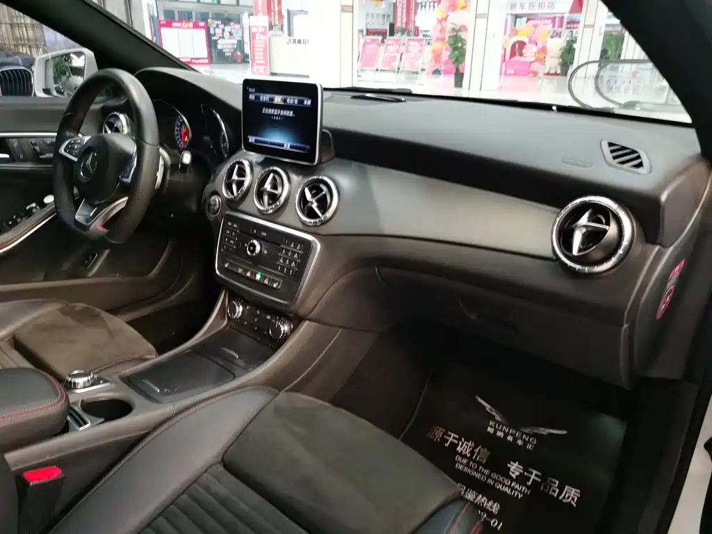 Mercedes-Benz CLA 2016 — фото 11