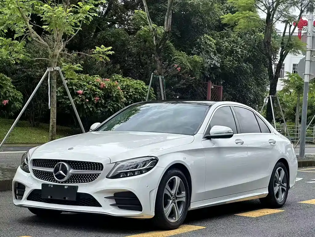 Mercedes-Benz C-Class 2020