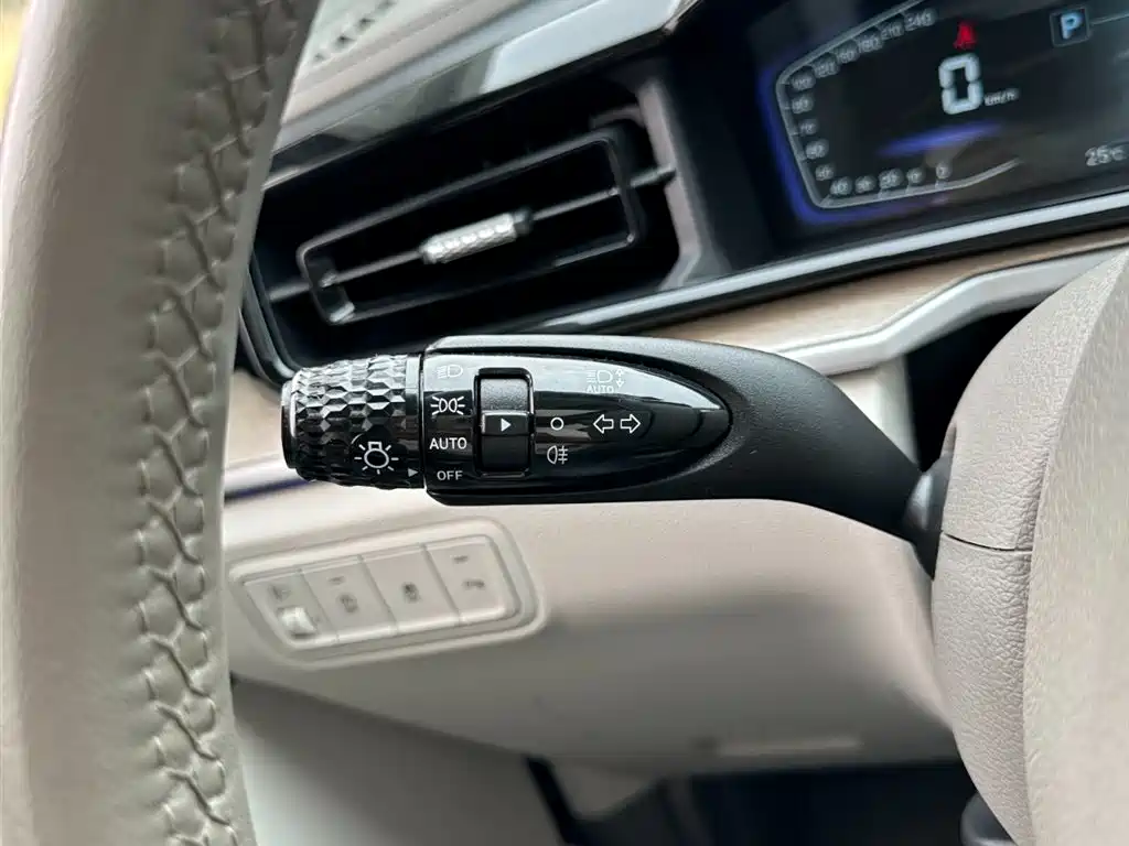 Hyundai Custo 2023 — фото 25