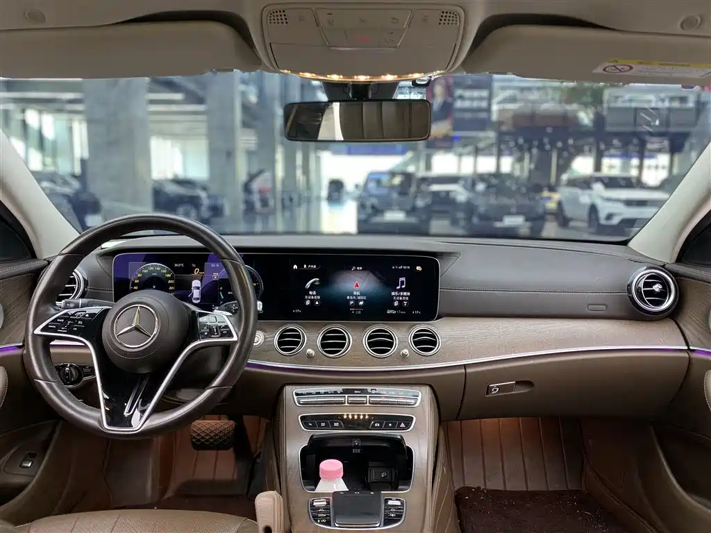 Mercedes-Benz E-Class 2023 — фото 7