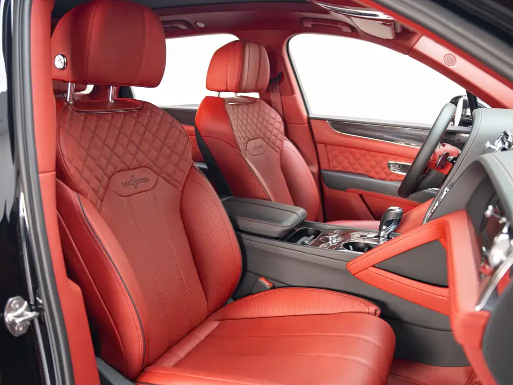 Bentley Bentayga 2020 — фото 13