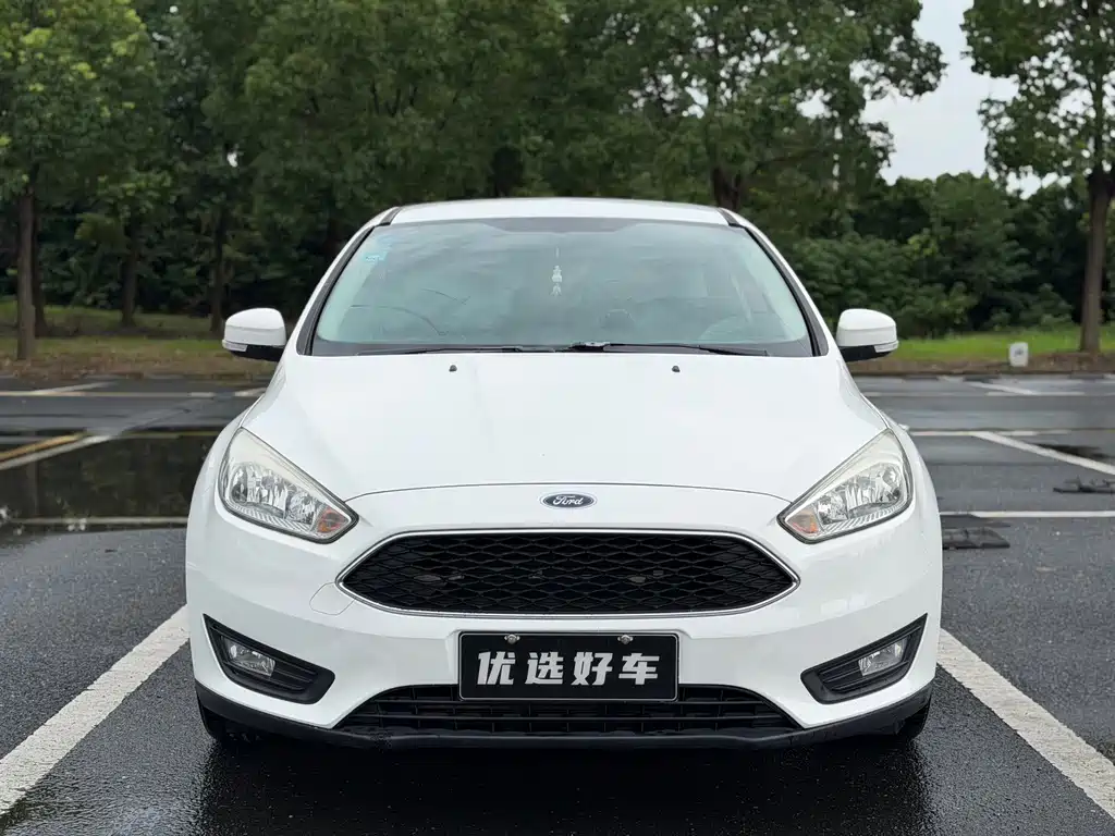 Ford Focus 2017 — фото 1