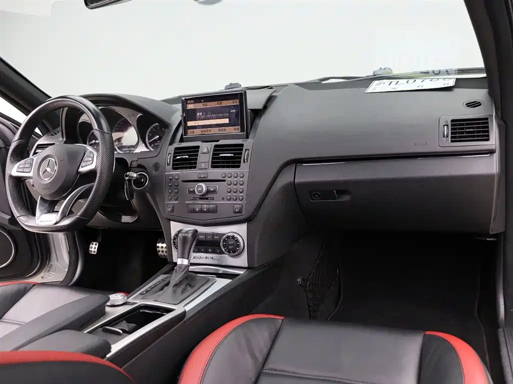 Mercedes-Benz C-Class AMG 2010 — фото 21