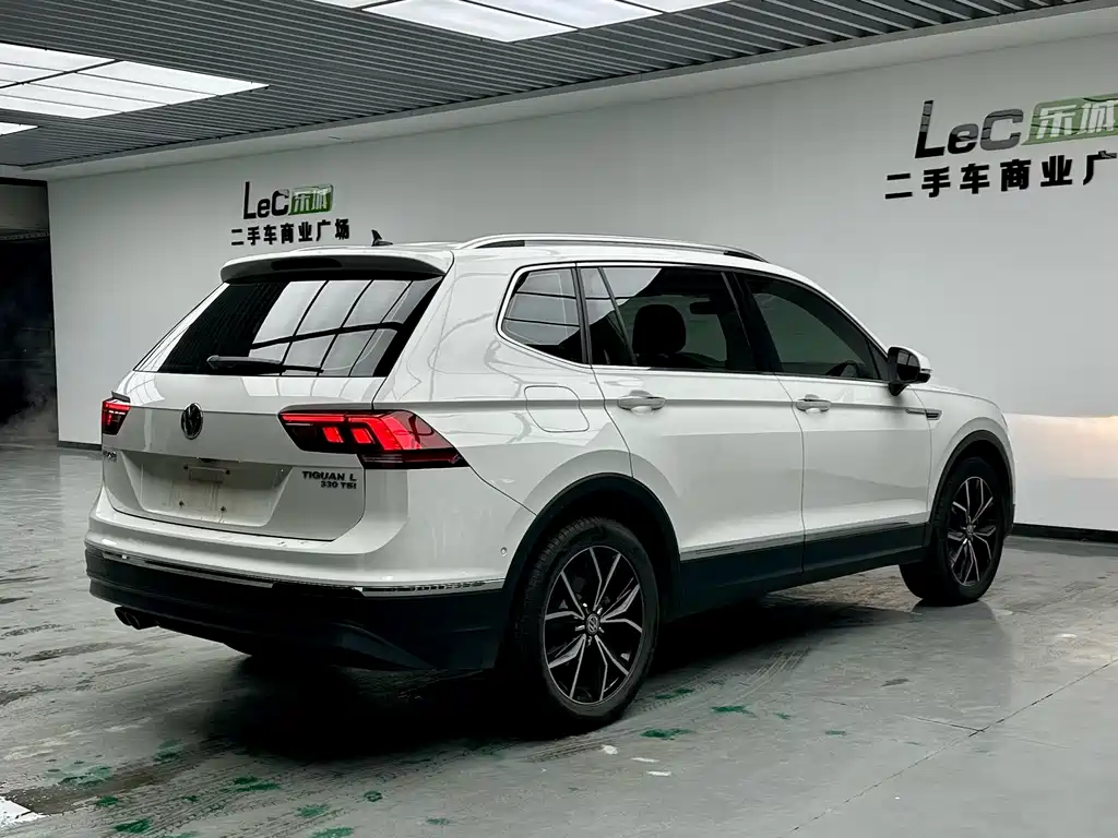 Volkswagen Tiguan L 2020 — фото 4