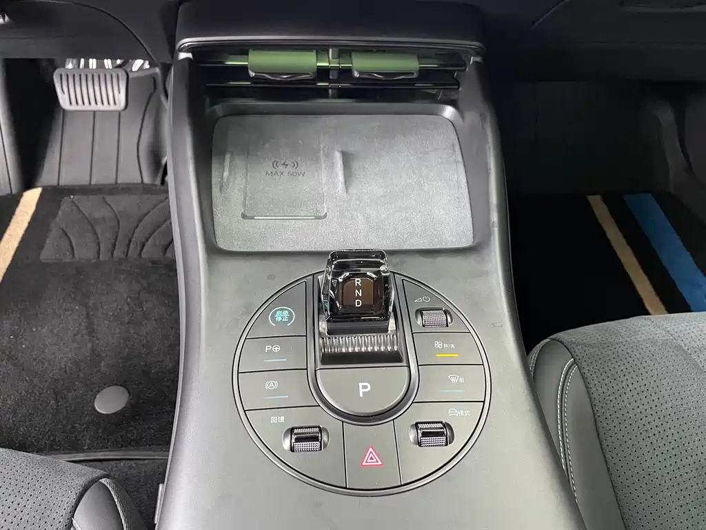 BYD Seal 2024 — фото 12