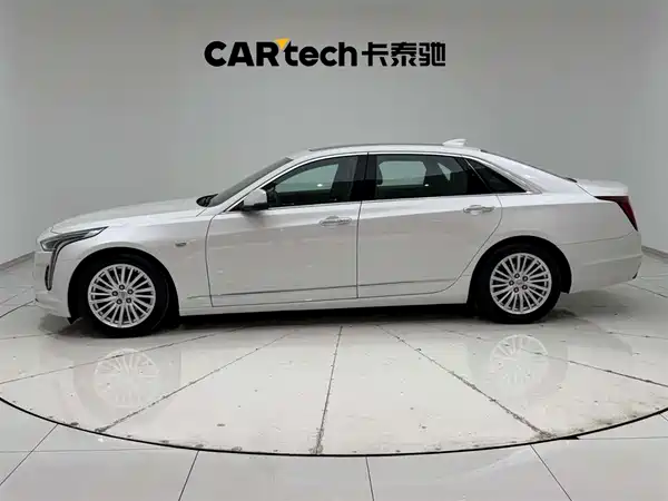Cadillac CT6 2022