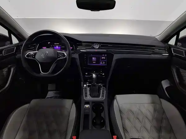 Volkswagen Magotan 2024