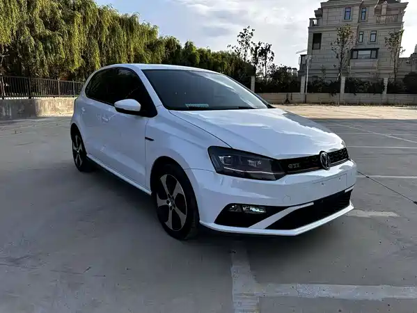 Volkswagen Polo 2016