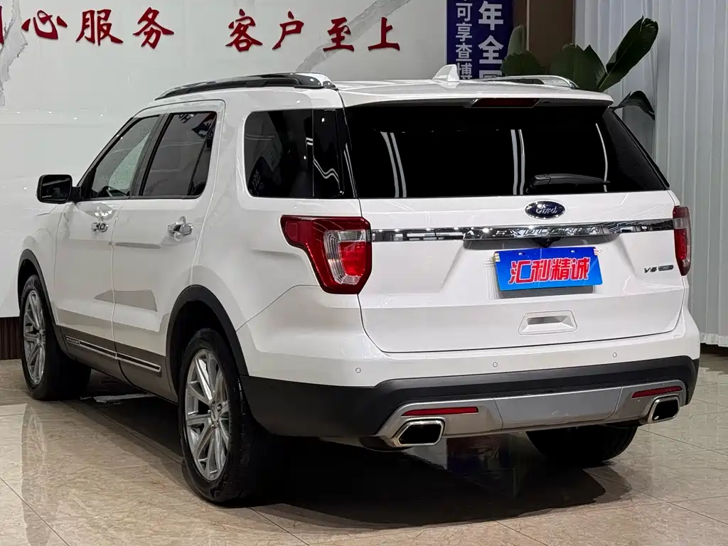 Ford Explorer 2018 — фото 23