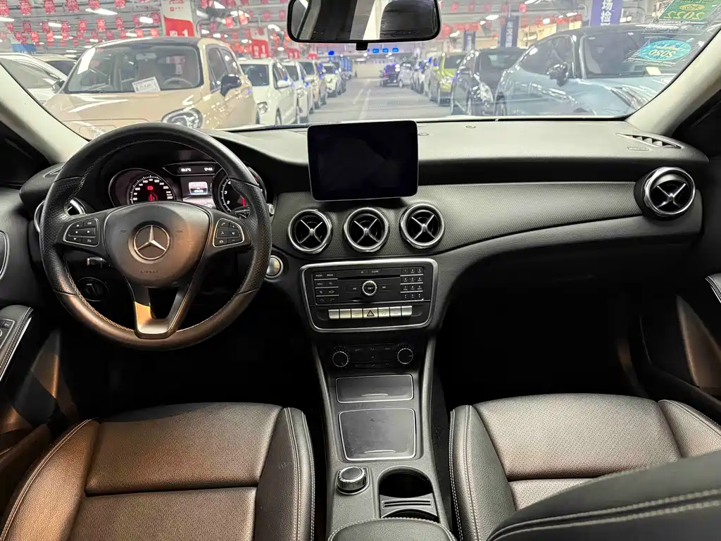 Mercedes-Benz GLA 2018 — фото 7