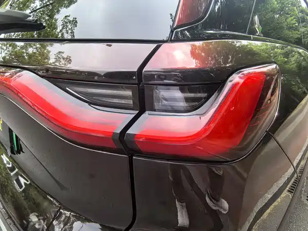 NIO ES8 2020