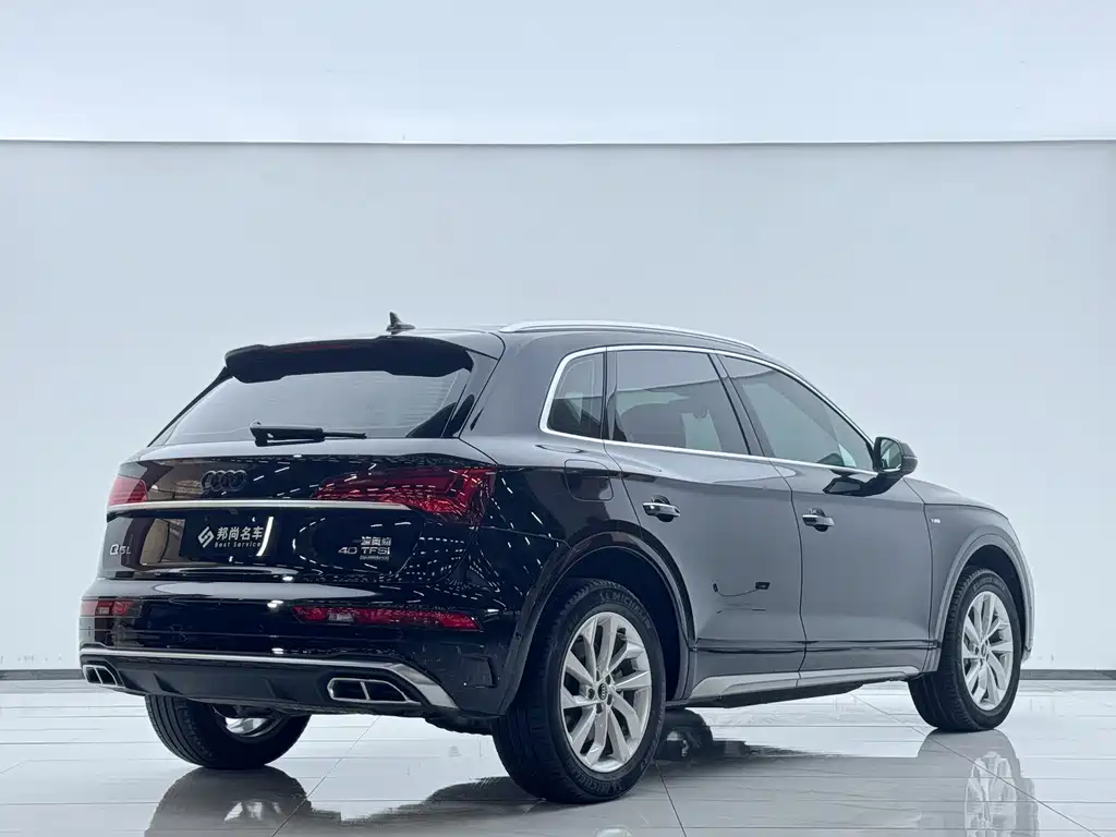 Audi Q5L 2022 — фото 22