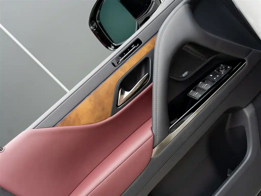 Lexus LX 2026 — фото 8