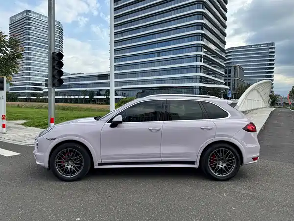 Porsche Cayenne 2012
