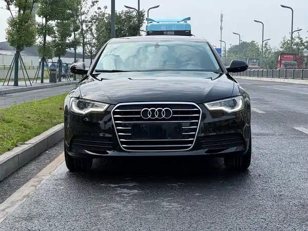 Audi A6L 2012