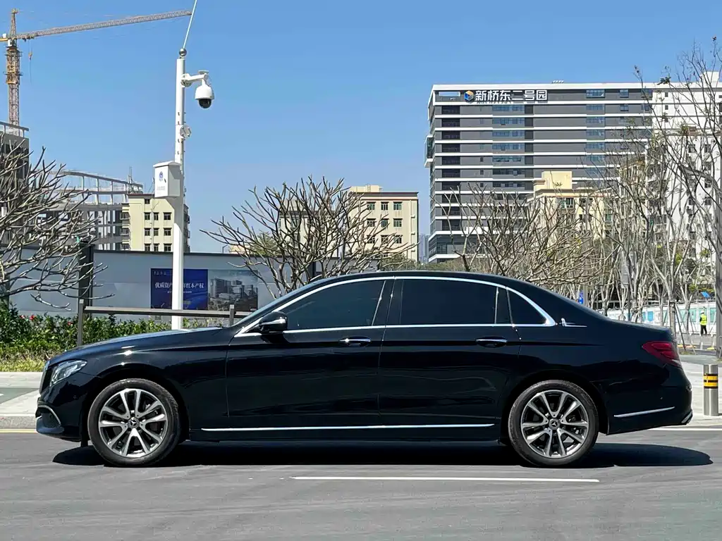 Mercedes-Benz E-Class 2019 — фото 4