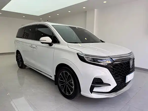 Roewe iMAX8 2021