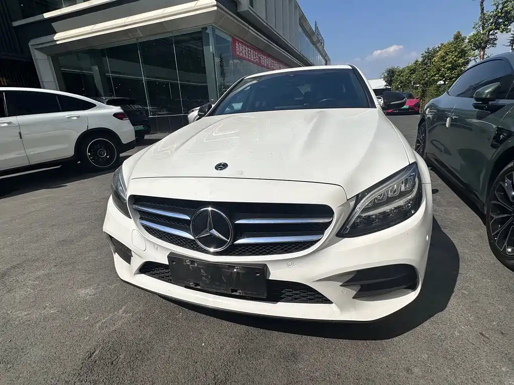 Mercedes-Benz C-Class 2020