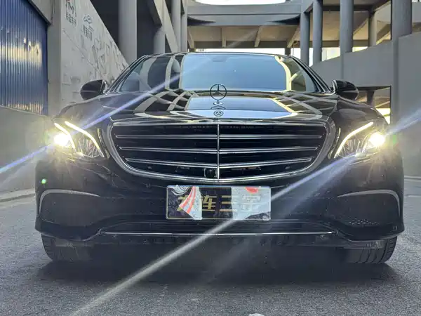 Mercedes-Benz E-Class 2018