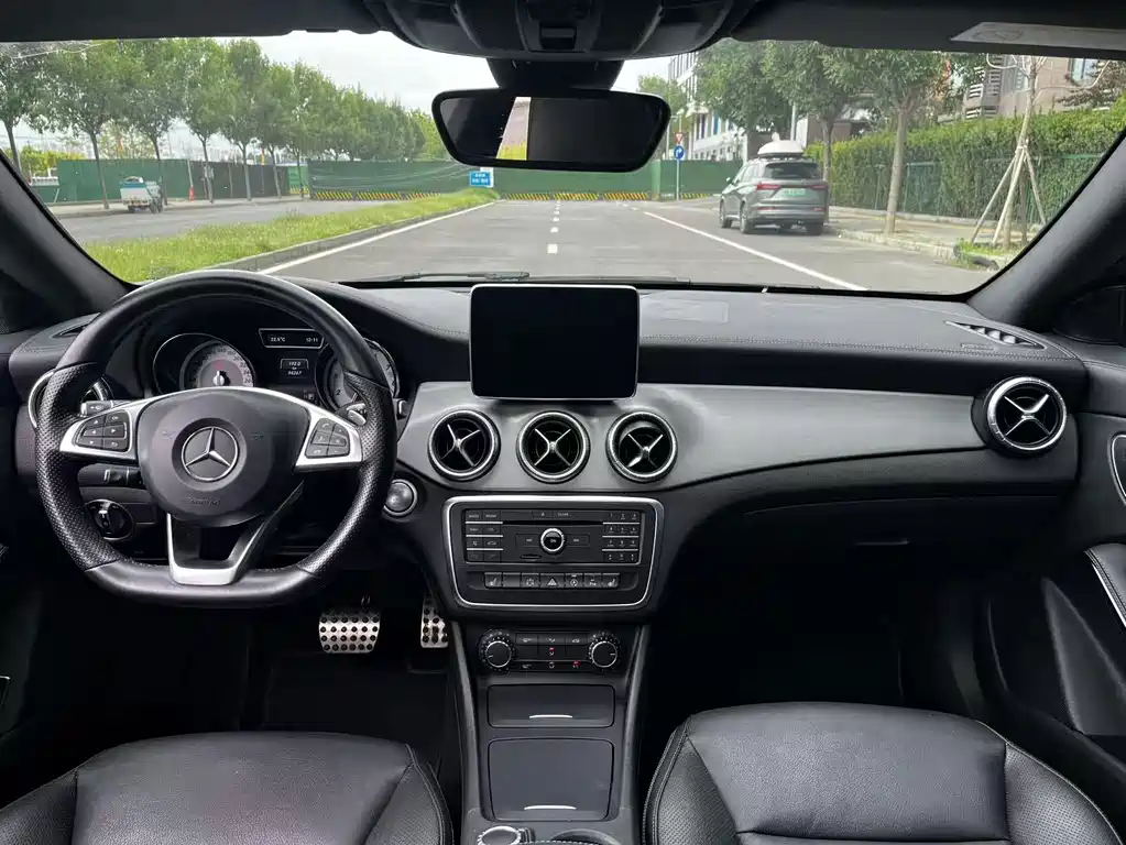 Mercedes-Benz CLA 2015 — фото 9