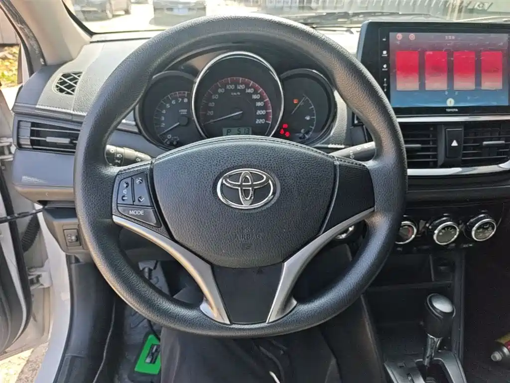 Toyota Vios 2023 — фото 11