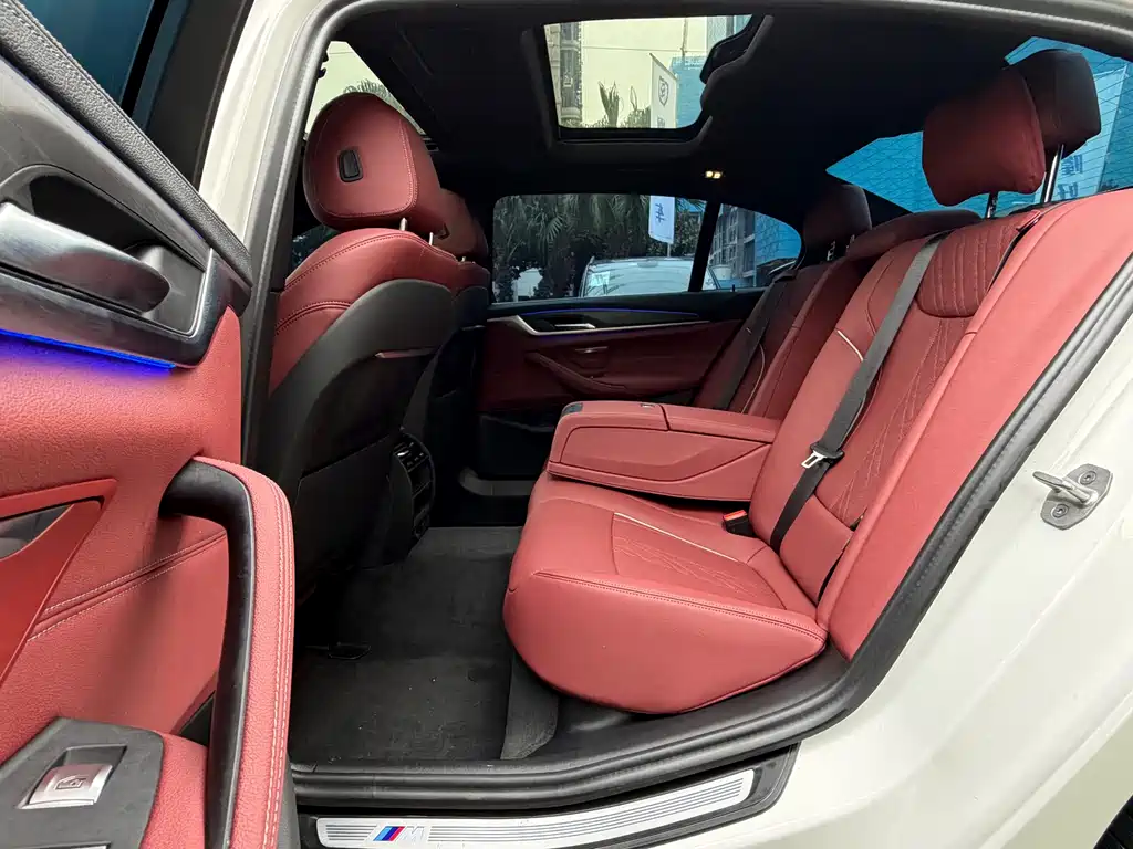 BMW 5 Series 2023 — фото 14