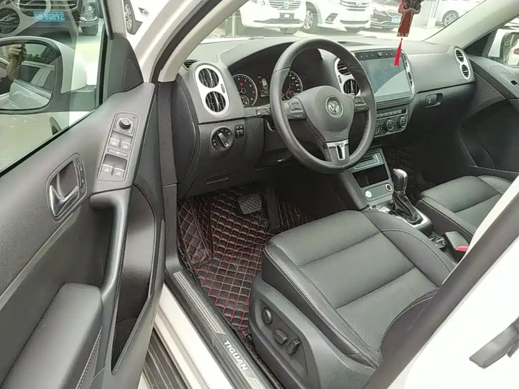 Volkswagen Tiguan 2016 — фото 16
