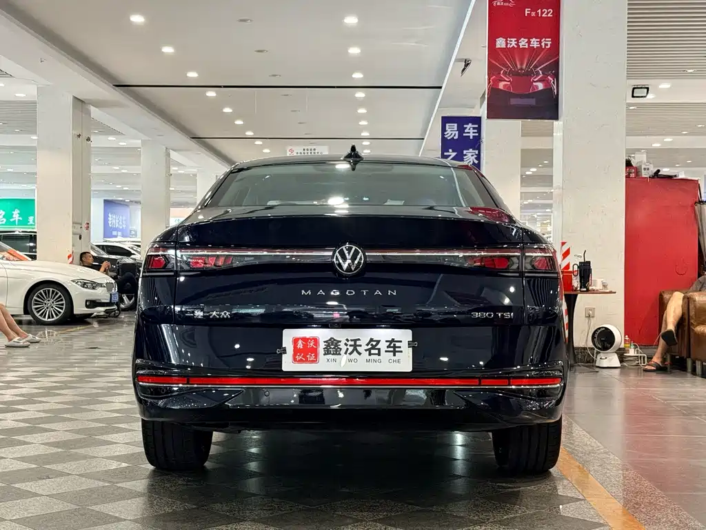 Volkswagen Magotan 2024