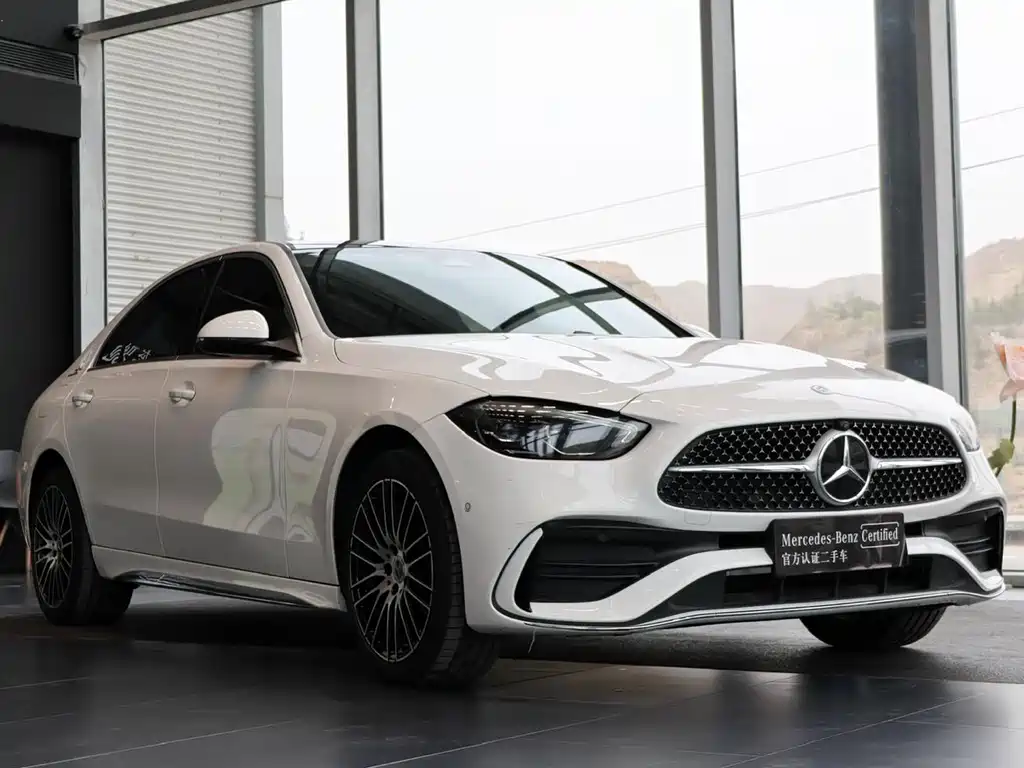 Mercedes-Benz C-Class 2023 — фото 10