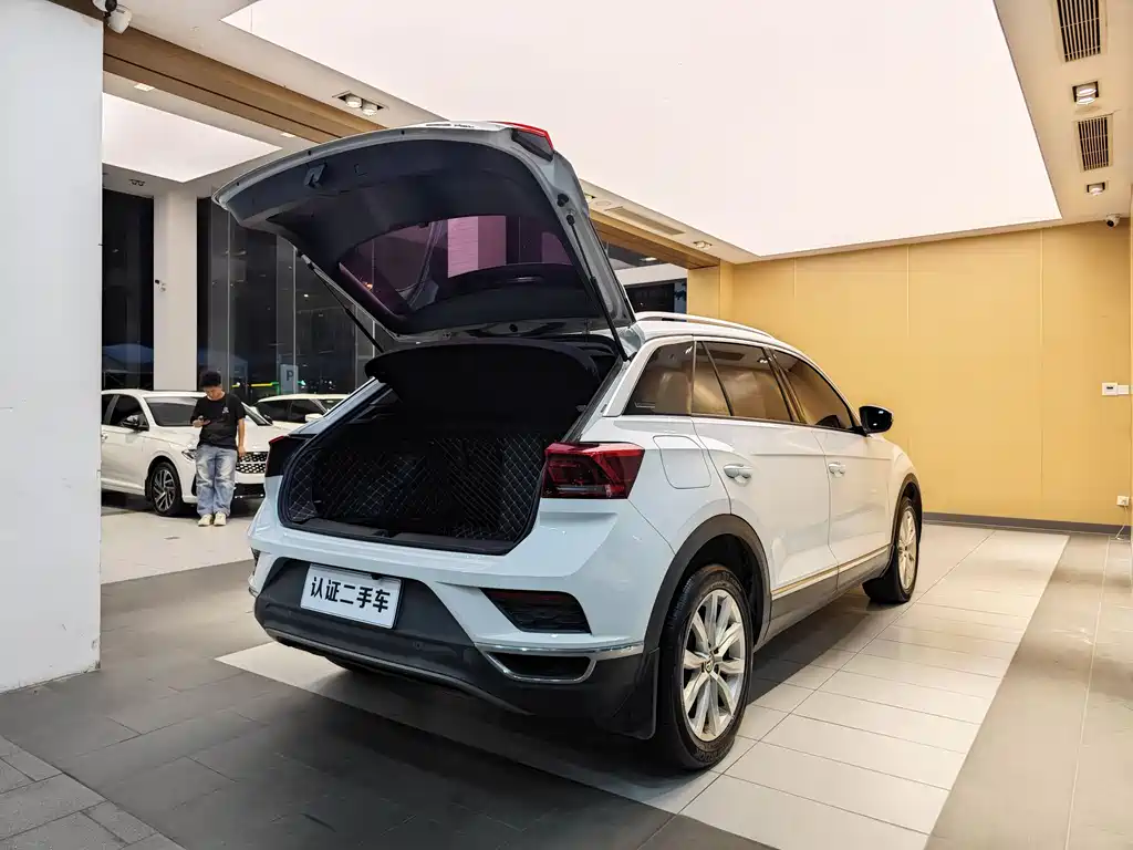 Volkswagen T-Roc 2020 — фото 31