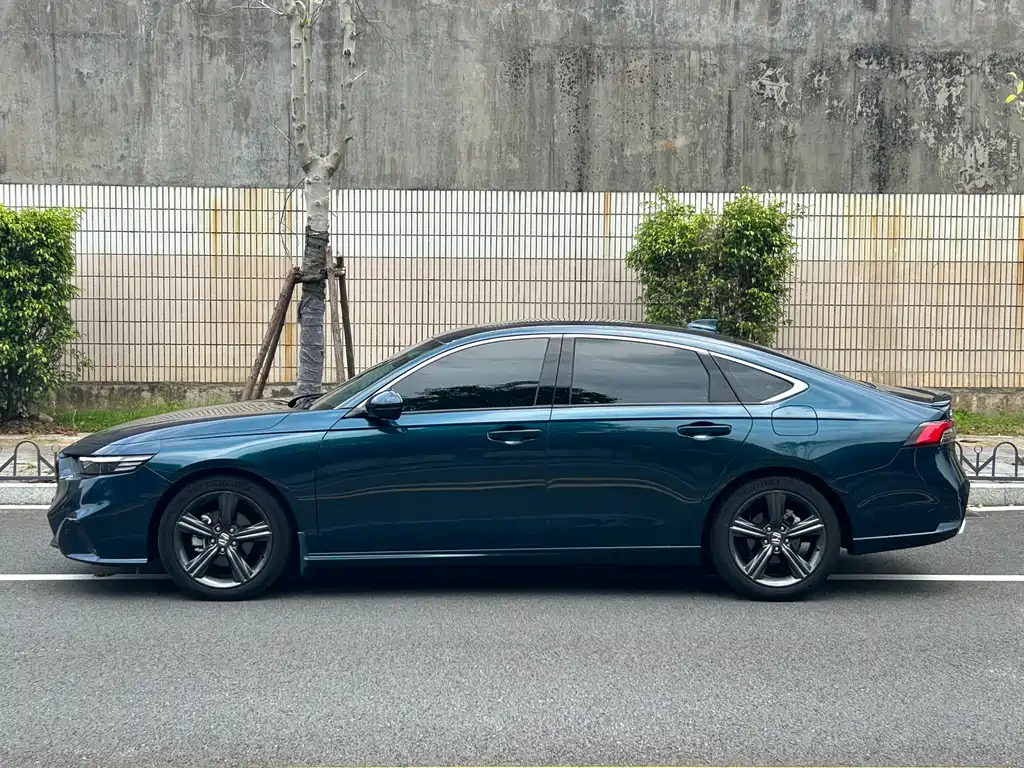 Honda Inspire 2023 — фото 8