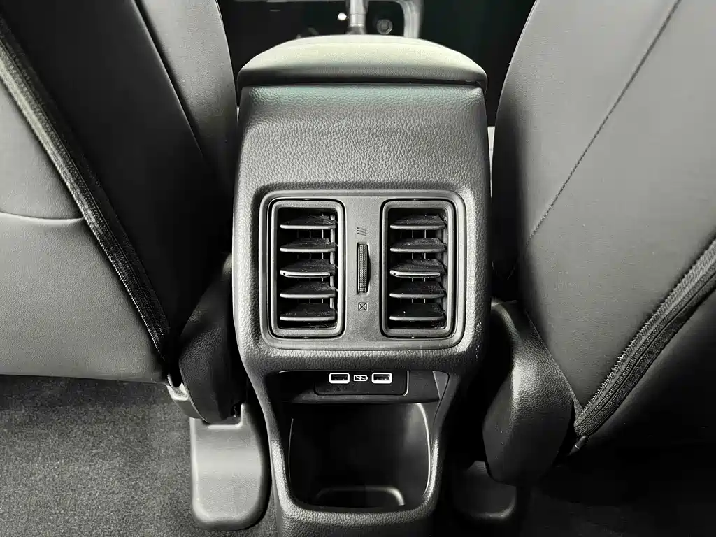 Honda Vezel 2023 — фото 16
