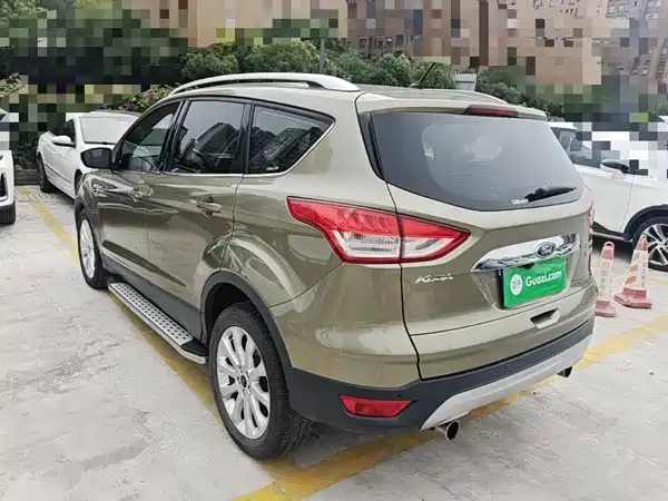 Ford Kuga 2015