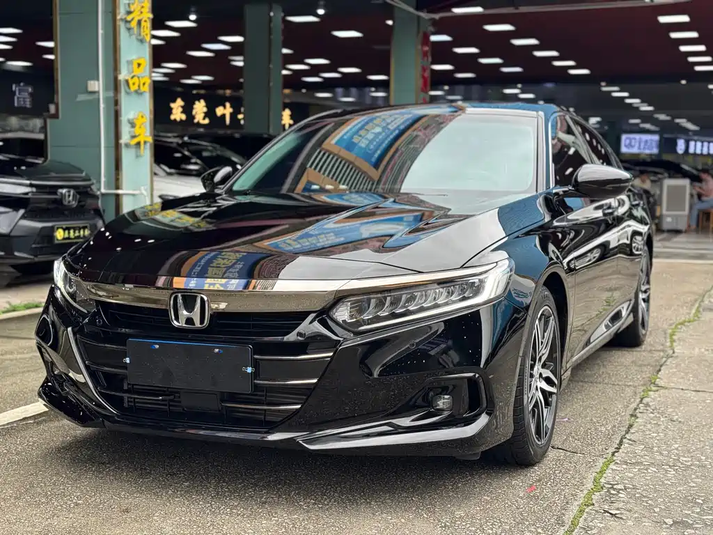Honda Accord 2022 — фото 1