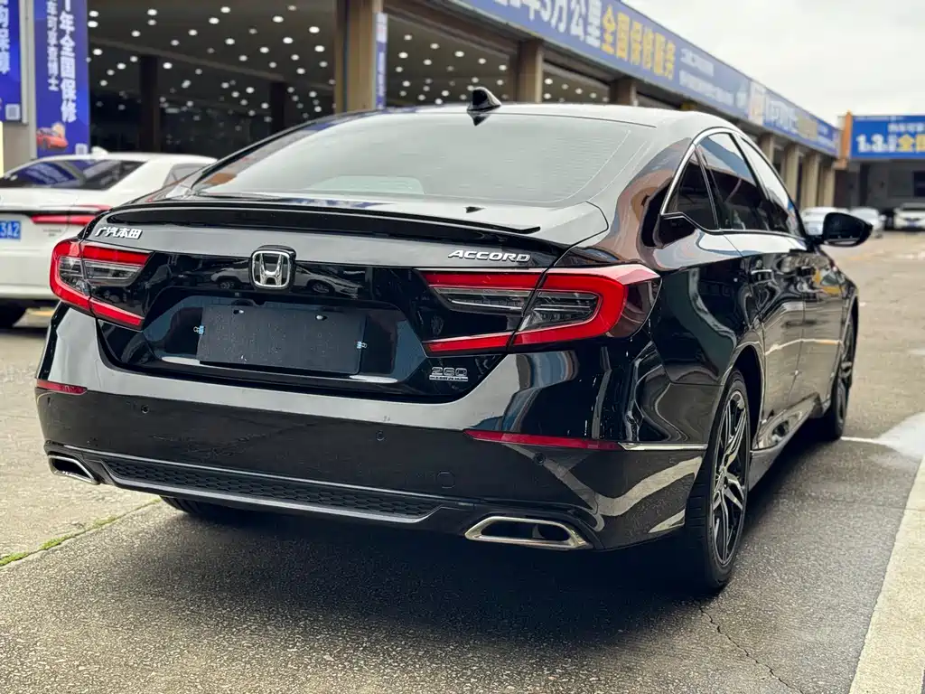 Honda Accord 2022 — фото 21