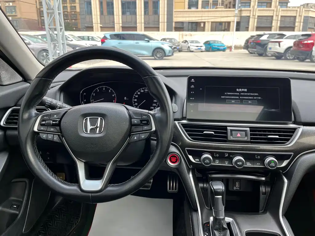 Honda Accord 2022 — фото 10