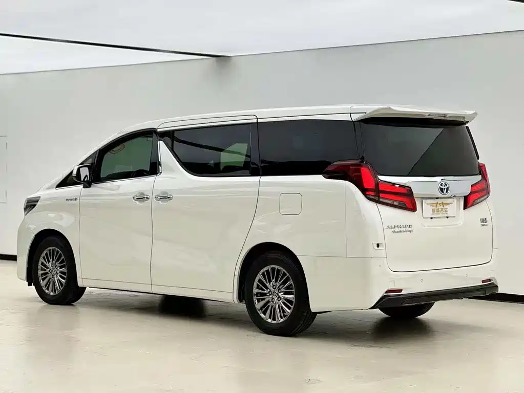 Toyota Alphard 2020 — фото 3