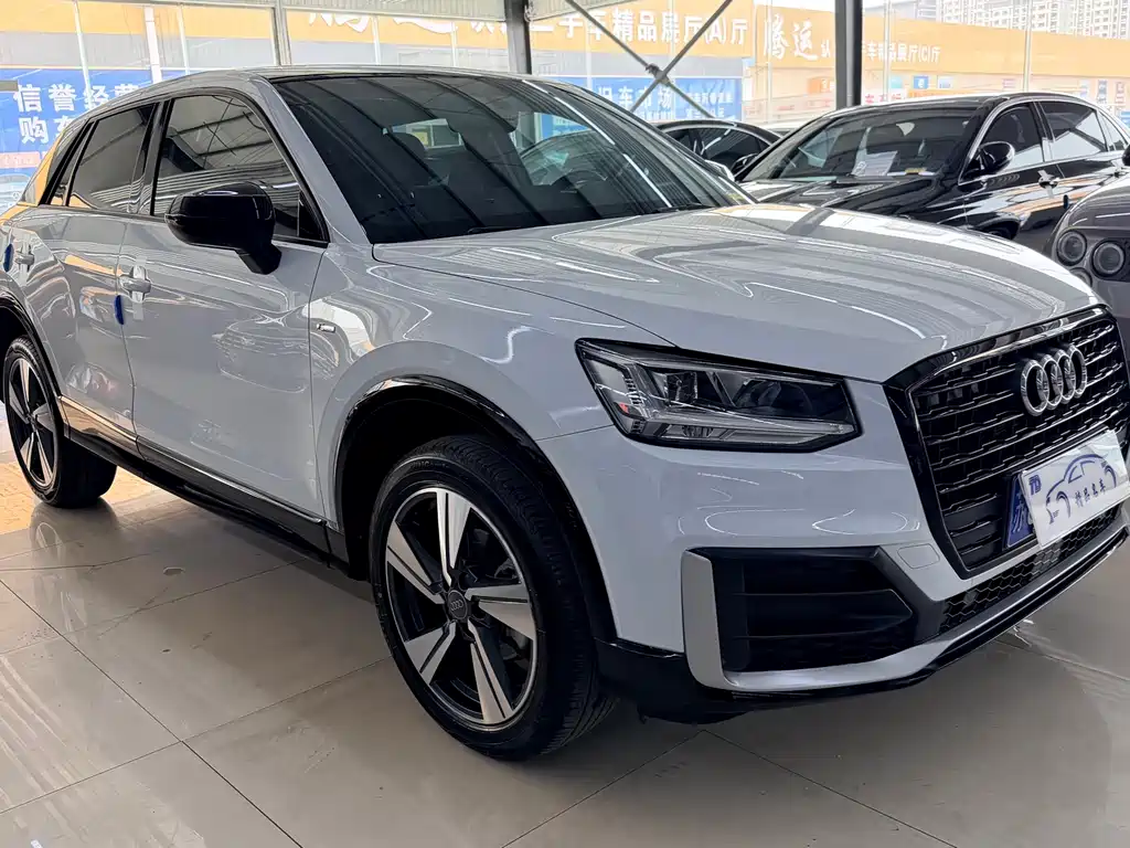 Audi Q2L 2021 — фото 3