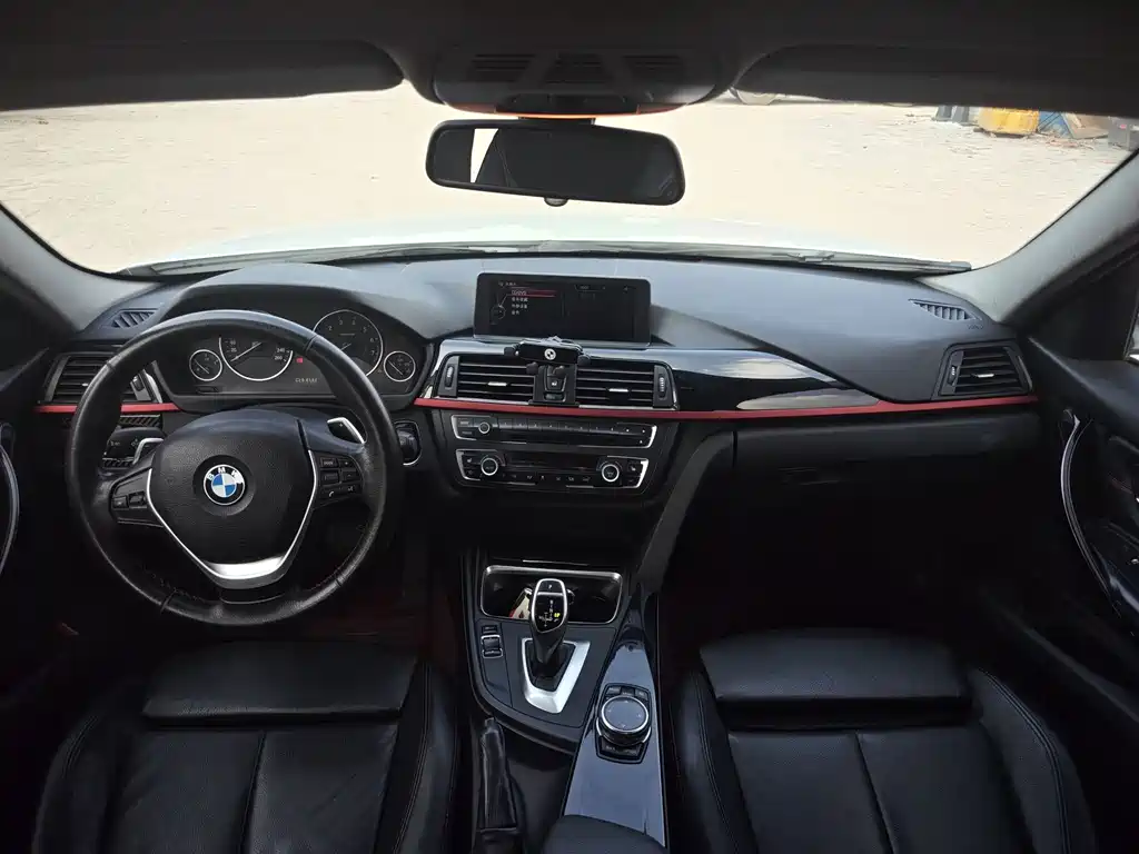 BMW 3 Series 2013 — фото 12