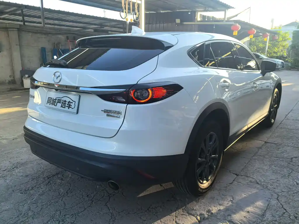 Mazda CX-4 2021