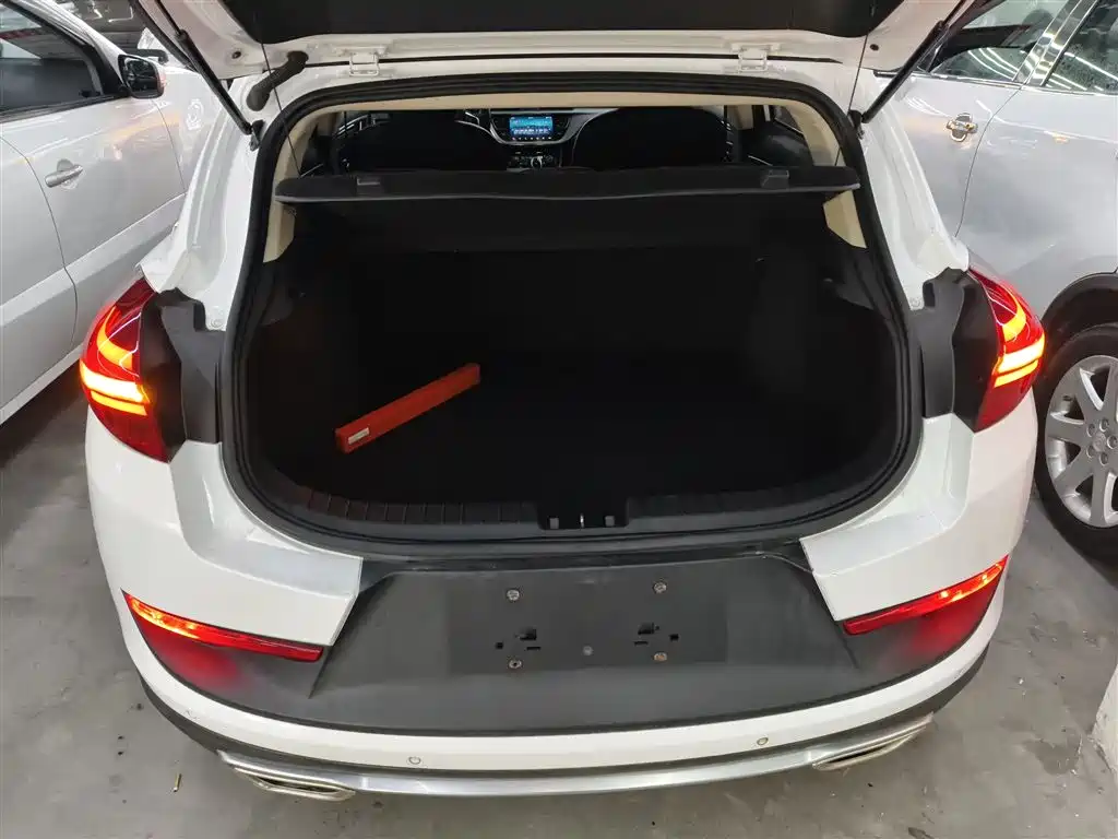 Geely Emgrand GS 2019 — фото 15